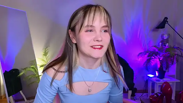 CiriRianonn online show from 10/15/25, 04:34