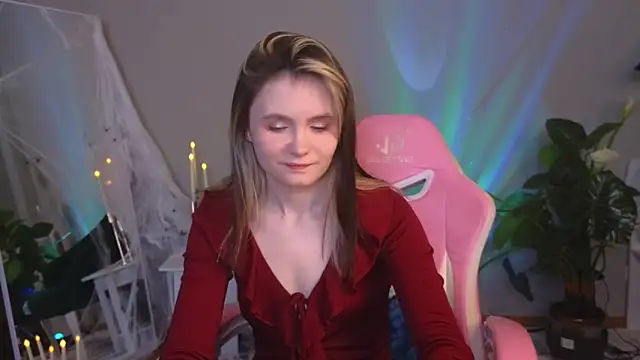 CiriRianonn online show from 10/29/25, 04:37