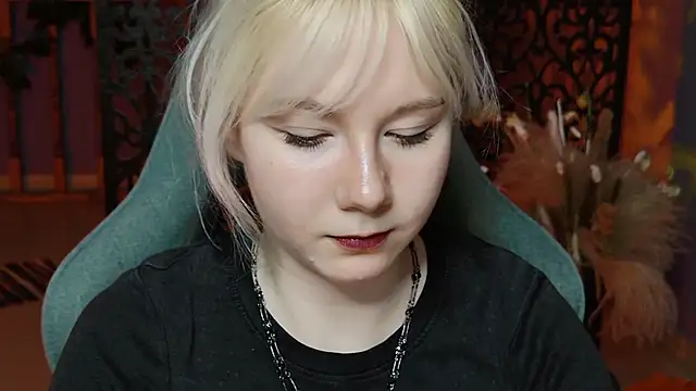 NancyMartinez online show from 01/22/25, 05:38