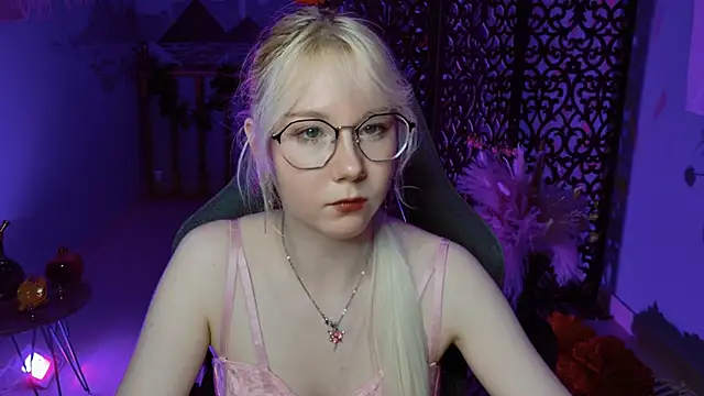 NancyMartinez online show from 01/30/25, 01:10