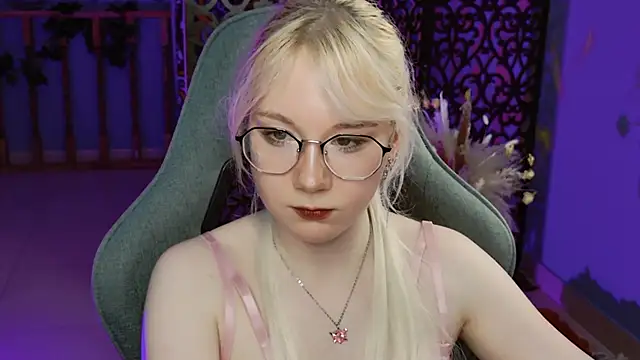 NancyMartinez online show from 01/30/25, 04:13