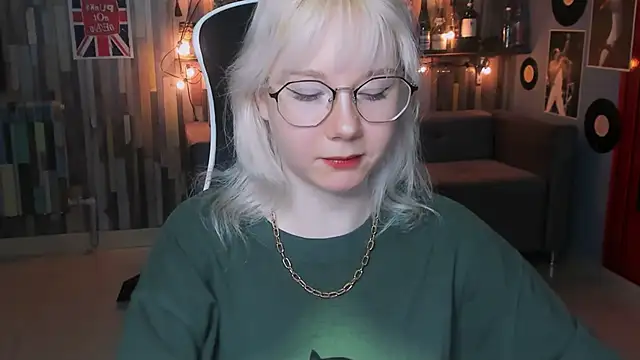 NancyMartinez online show from 02/05/25, 05:09