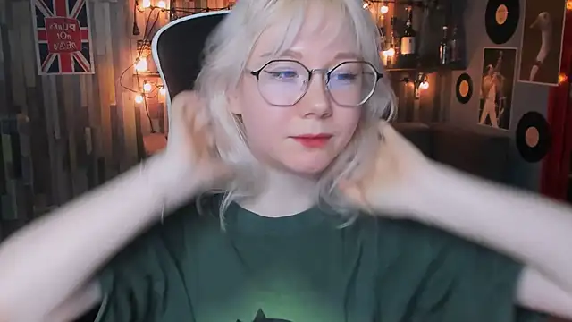 NancyMartinez online show from 02/05/25, 08:11