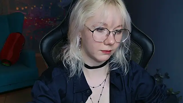 NancyMartinez online show from 02/21/25, 08:18