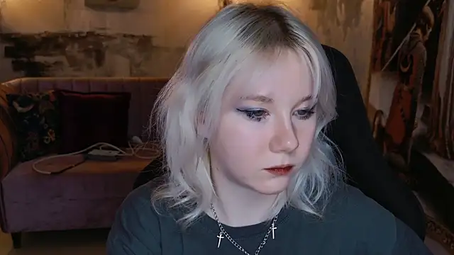 NancyMartinez online show from 03/18/25, 04:15