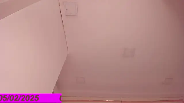 Snapshot of Isabel_Escorcia chatting on 02/05/25, 08:00 Isabel Escorcia online show from 02/05/25, 08:00