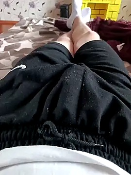 Snapshot of red_red00 chatting on 02/05/25, 11:02 red red00 online show from 02/05/25, 11:02