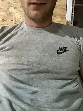 Snapshot of red_red00 chatting on 09/14/25, 03:44 red red00 online show from 09/14/25, 03:44