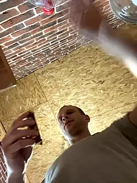 Snapshot of red_red00 chatting on 11/07/25, 04:07 red red00 online show from 11/07/25, 04:07