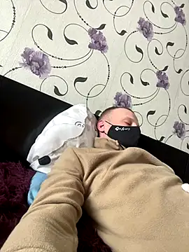 Snapshot of red_red00 chatting on 01/07/26, 08:50 red red00 online show from 01/07/26, 08:50