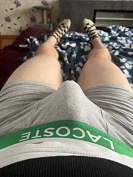 Snapshot of red_red00 chatting on 01/12/26, 08:08 red red00 online show from 01/12/26, 08:08