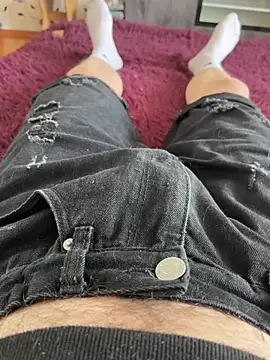 Snapshot of red_red00 chatting on 02/26/26, 08:02 red red00 online show from 02/26/26, 08:02