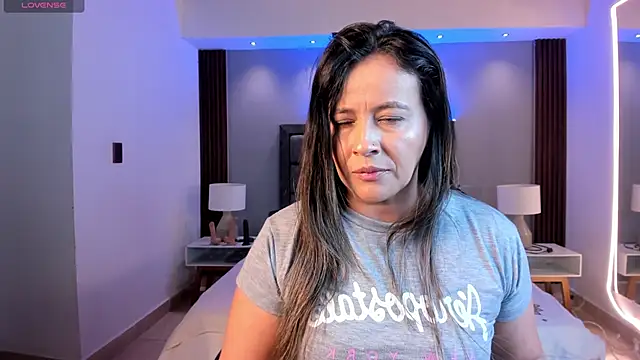 Susann Ross online show from 10/11/25, 10:47