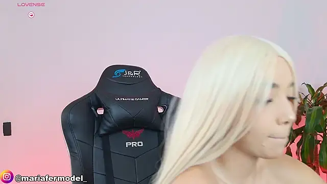 Mariafer05 online show from 03/19/26, 04:11