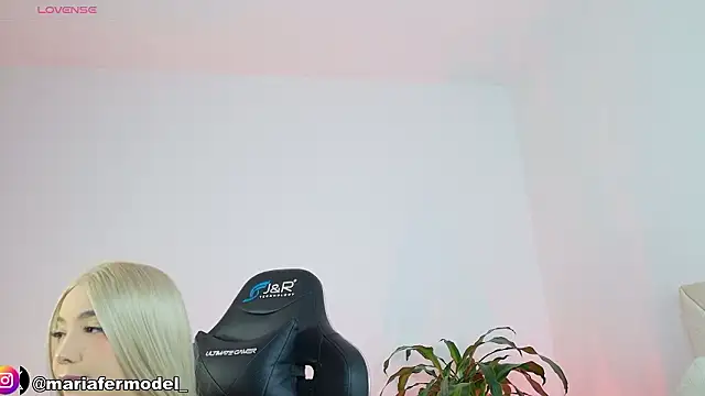 Mariafer05 online show from 03/20/26, 04:01