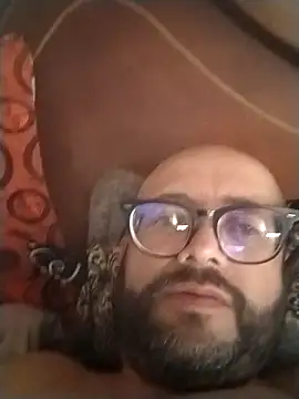 Snapshot of horfet chatting on 10/15/25, 01:55 horfet online show from 10/15/25, 01:55