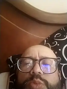 Snapshot of horfet chatting on 10/16/25, 12:50 horfet online show from 10/16/25, 12:50