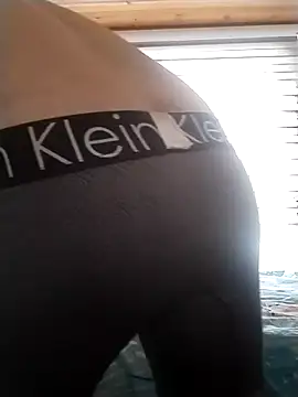 Snapshot of horfet chatting on 10/22/25, 02:28 horfet online show from 10/22/25, 02:28