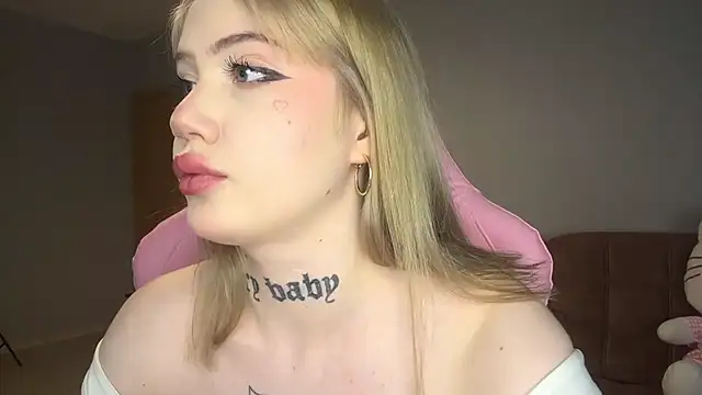 hanna cry baby online show from 03/18/25, 12:47