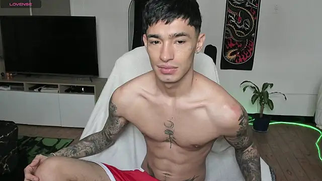 Damon  333 online show from 04/21/26, 06:01