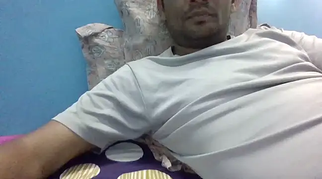 Snapshot of NiceBoy9099 chatting on 03/09/25, 09:24 NiceBoy9099 online show from 03/09/25, 09:24