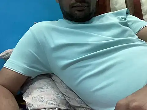 Snapshot of NiceBoy9099 chatting on 01/11/26, 10:31 NiceBoy9099 online show from 01/11/26, 10:31