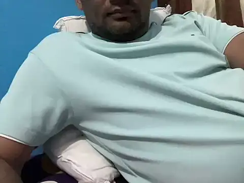 Snapshot of NiceBoy9099 chatting on 02/28/26, 10:38 NiceBoy9099 online show from 02/28/26, 10:38