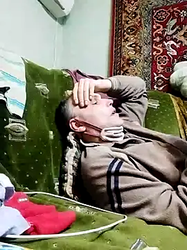 Pineapple04 online show from 02/18/25, 08:36