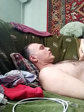 Pineapple04 online show from 03/10/25, 08:15