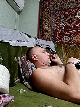 Pineapple04 online show from 09/24/25, 05:16