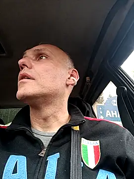 Pineapple04 online show from 10/01/25, 11:38