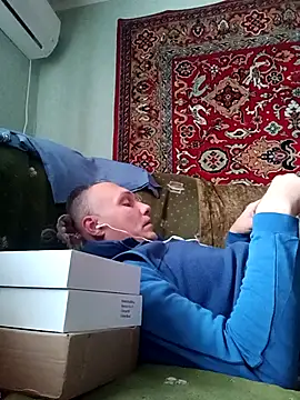 Pineapple04 online show from 10/02/25, 04:19