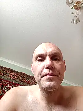 Pineapple04 online show from 10/19/25, 05:41