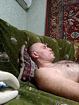 Pineapple04 online show from 12/16/25, 03:39