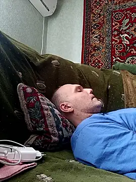 Pineapple04 online show from 03/18/26, 08:39