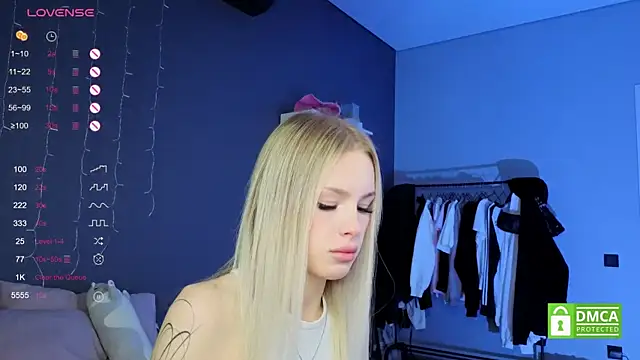 aneta alisha online show from 09/15/25, 01:00