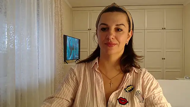 Snapshot of Dina0908 chatting on 01/17/25, 12:10 Dina0908 online show from 01/17/25, 12:10