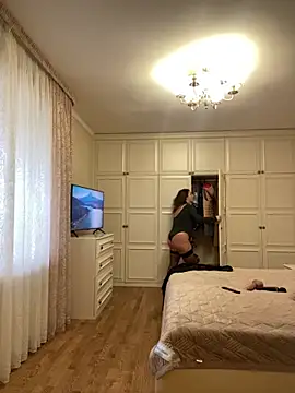 Dina0908 online show from 12/17/25, 11:05