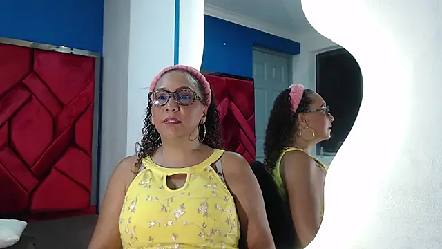 Snapshot of EvaMills1 chatting on 01/19/25, 02:49 EvaMills1 online show from 01/19/25, 02:49