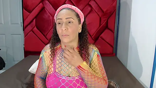 Snapshot of EvaMills1 chatting on 02/08/25, 01:22 EvaMills1 online show from 02/08/25, 01:22