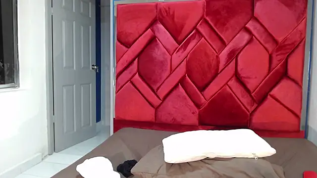 Snapshot of EvaMills1 chatting on 02/16/25, 03:05 EvaMills1 online show from 02/16/25, 03:05