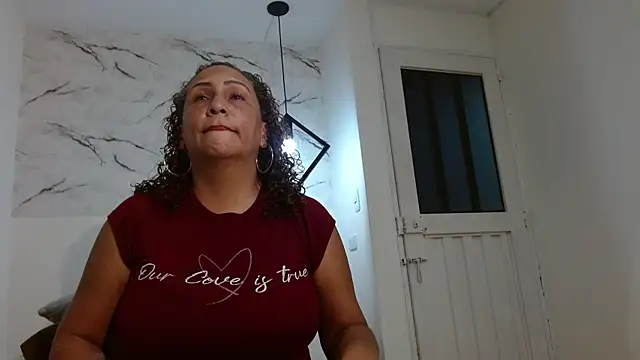 Snapshot of EvaMills1 chatting on 11/22/25, 08:52 EvaMills1 online show from 11/22/25, 08:52