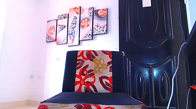 Snapshot of ADAM_HOT chatting on 01/07/25, 04:48 ADAM HOT online show from 01/07/25, 04:48