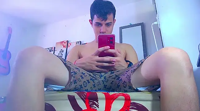 Snapshot of ADAM_HOT chatting on 02/09/25, 07:52 ADAM HOT online show from 02/09/25, 07:52