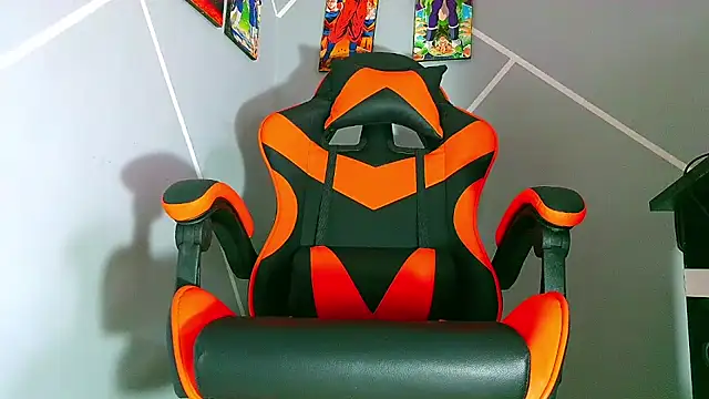 Snapshot of ADAM_HOT chatting on 09/23/25, 10:02 ADAM HOT online show from 09/23/25, 10:02