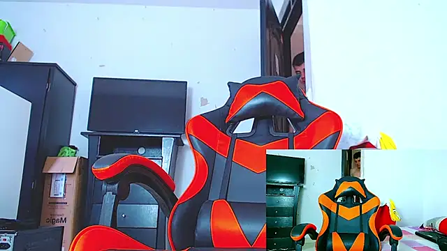 ADAM HOT online show from 12/22/25, 09:45