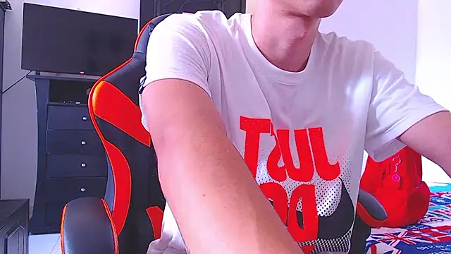 ADAM HOT online show from 01/07/26, 09:28