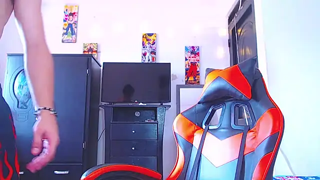 ADAM HOT online show from 04/10/26, 03:06