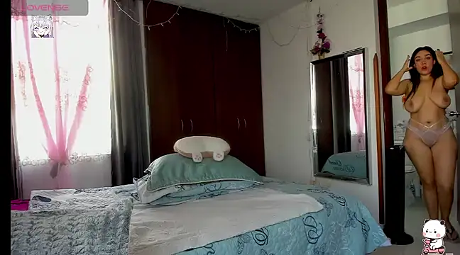 Snapshot of HARLEYNAPIER chatting on 01/28/25, 02:53 HARLEYNAPIER online show from 01/28/25, 02:53