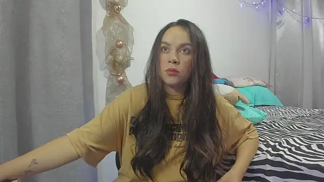 Snapshot of HARLEYNAPIER chatting on 11/20/25, 11:15 HARLEYNAPIER online show from 11/20/25, 11:15